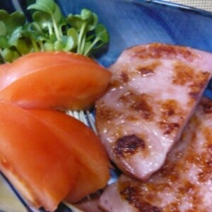 ポークハムステーキと彩り野菜のソテー